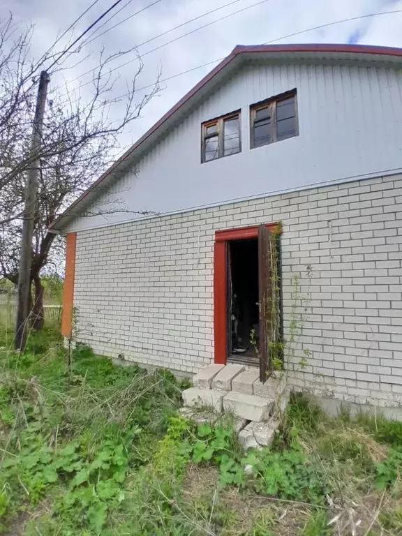 Дом в Орловская область, Мценский район, Отрадинское с/пос, с. ... - Фото 2