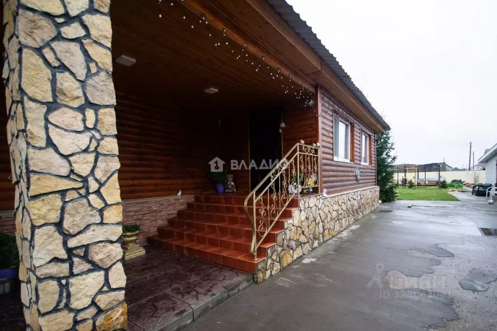 Дом в Саратовская область, Балаковский район, Быково-Отрогское ... - Фото 2