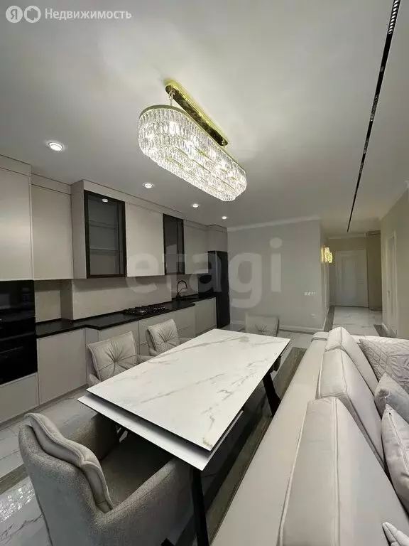 3-комнатная квартира: Владикавказ, улица Астана Кесаева, 44Вк2 (95 м) - Фото 1