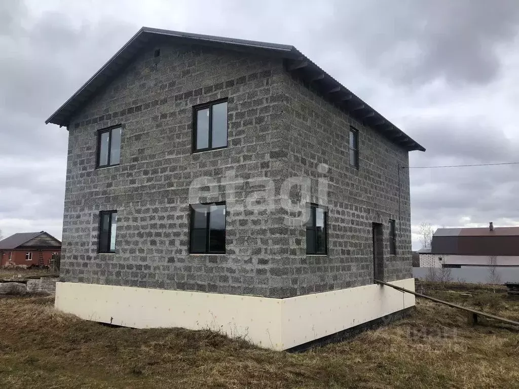 Дом в Костромская область, Красносельский район, Подольское с/пос, с. ... - Фото 1