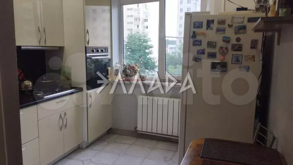 2-к. квартира, 52 м, 4/10 эт. - Фото 0
