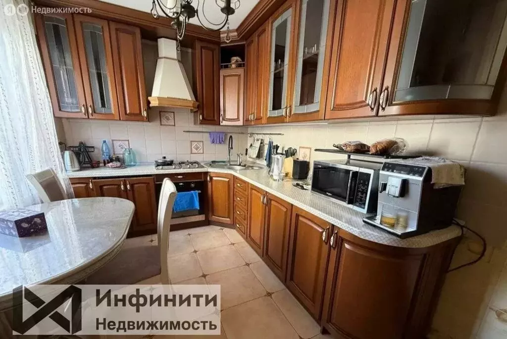 Дом в Михайловск, улица Карла Маркса, 12А (250 м) - Фото 1