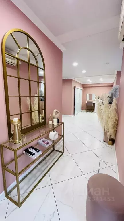 Помещение свободного назначения в Красноярский край, Железногорск ул. ... - Фото 0