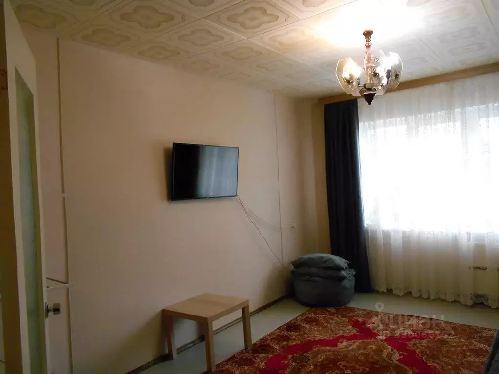 3-к кв. Омская область, Омск просп. Комарова, 27/5 (62.9 м) - Фото 1