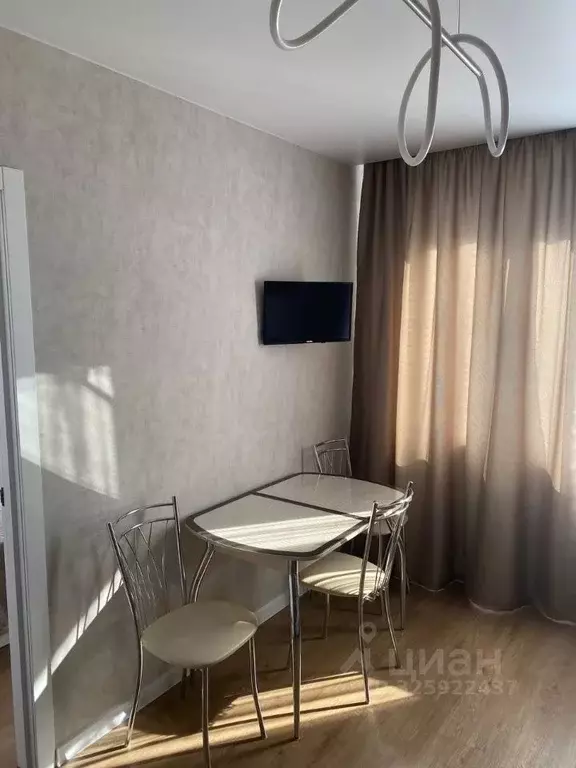 1-к кв. Тюменская область, Тюмень Харьковская ул., 72А (33.0 м) - Фото 2