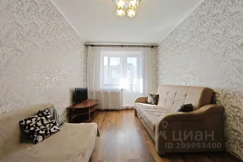 1-к кв. Тюменская область, Тобольск 9-й мкр, 16 (35.0 м) - Фото 1