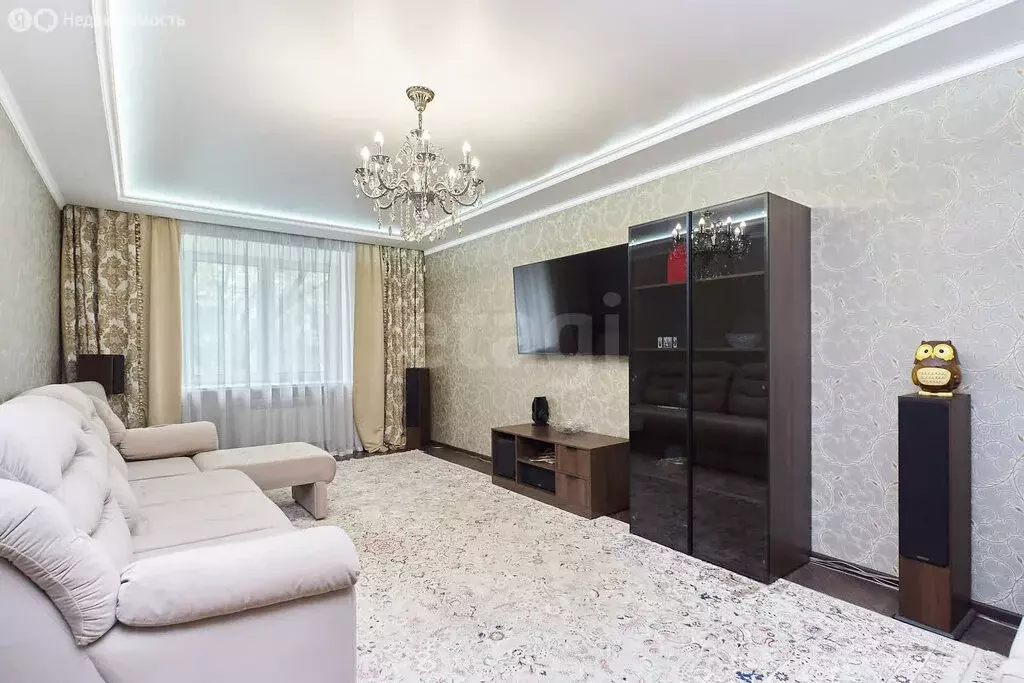 2-комнатная квартира: Тюмень, улица Малыгина, 52 (83 м) - Фото 1