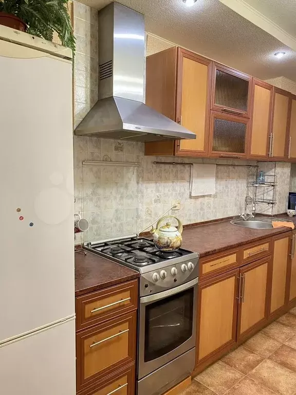2-к. квартира, 60 м, 2/8 эт. - Фото 1