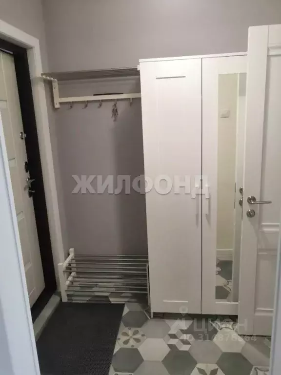 Студия Новосибирская область, Новосибирск ул. Плахотного, 53/1 (27.5 ... - Фото 1