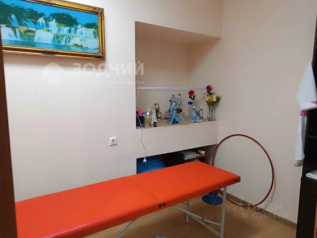 Офис в Чувашия, Чебоксары ул. Ломоносова, 2 (10 м) - Фото 1