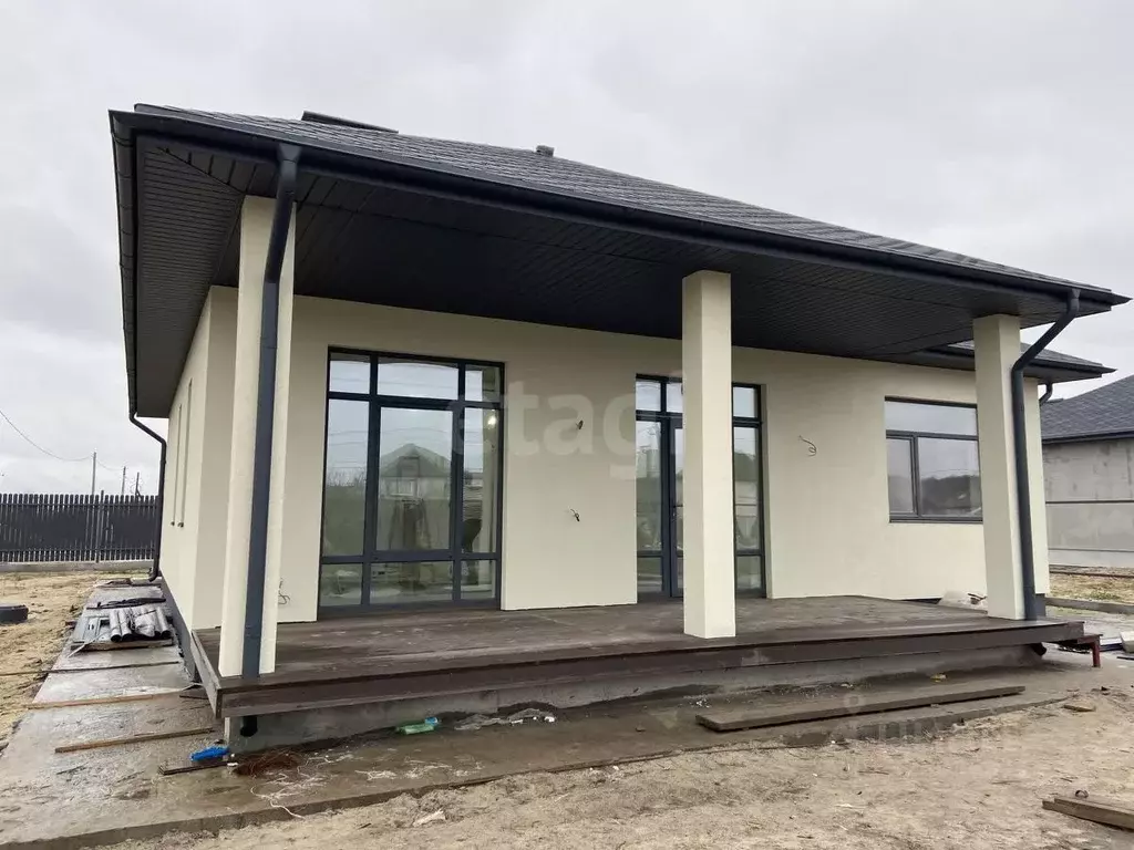 Дом в Курская область, Курский район, Моковский сельсовет, д. Духовец ... - Фото 1