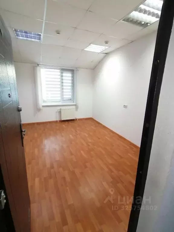 Офис в Коми, Сыктывкар ул. Морозова, 3 (13 м) - Фото 1