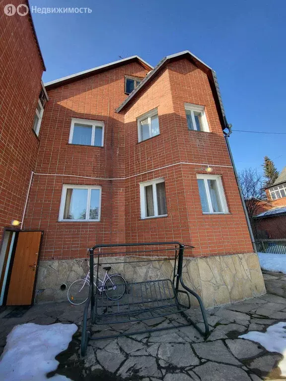 Дом в Реж, улица Ленина (334.6 м) - Фото 1