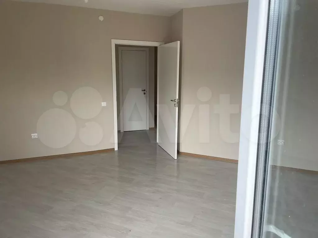 1-к. квартира, 42 м, 4/6 эт. - Фото 0