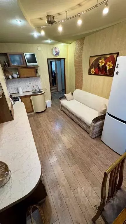 2-к кв. Краснодарский край, Ейск ул. Калинина, 73/4 (70.0 м) - Фото 0