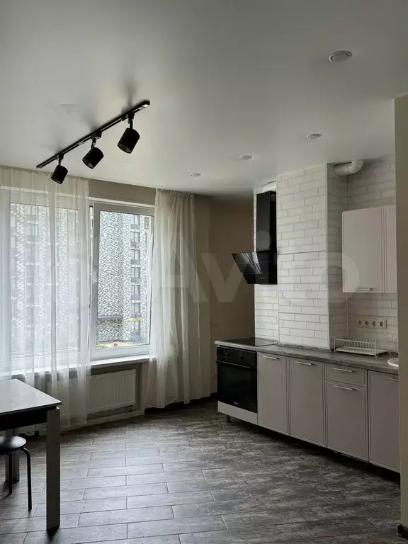 2-к. квартира, 60 м, 2/10 эт. - Фото 0