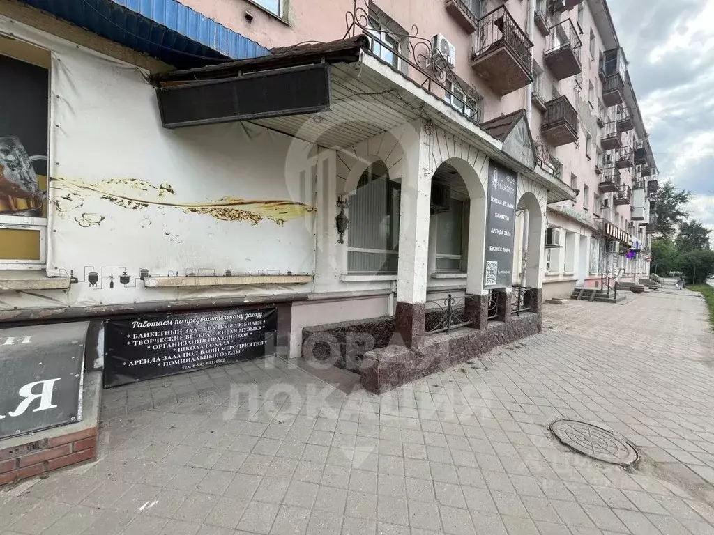 Помещение свободного назначения в Омская область, Омск просп. Карла ... - Фото 1