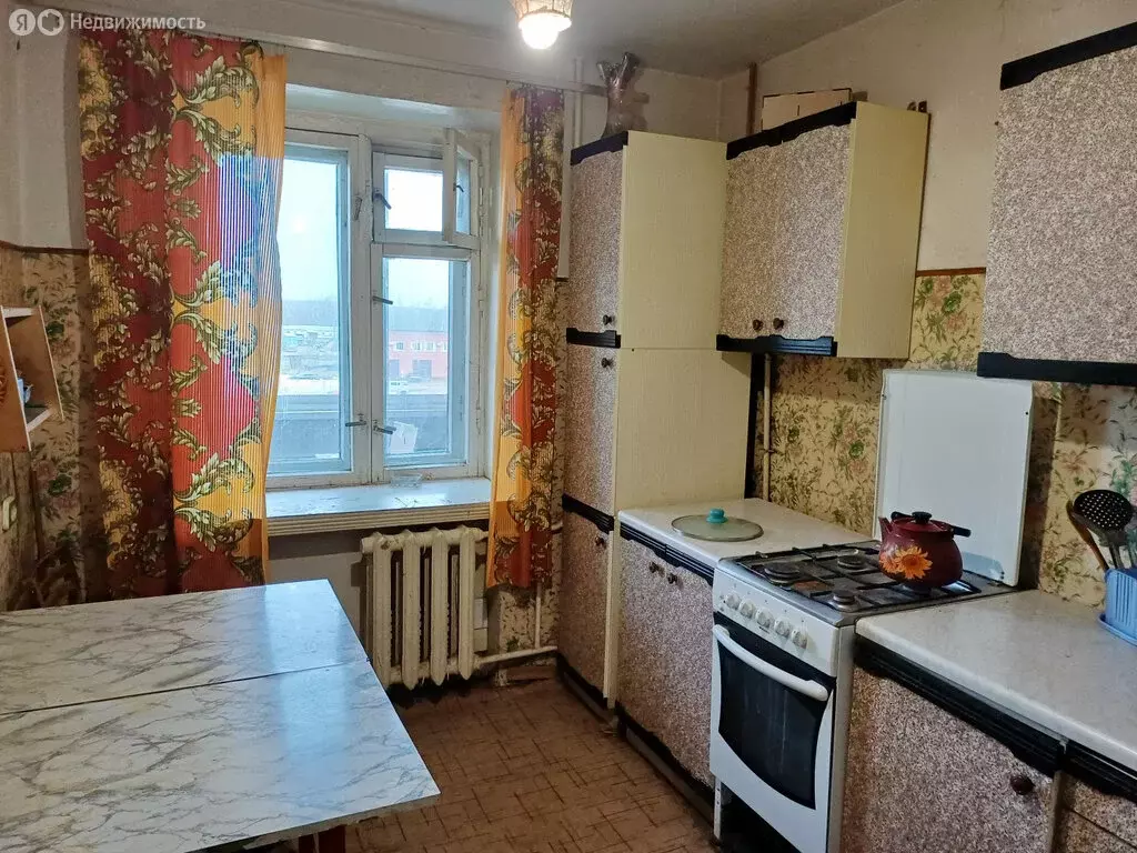 3-комнатная квартира: Калуга, улица Дружбы, 10 (62 м) - Фото 1