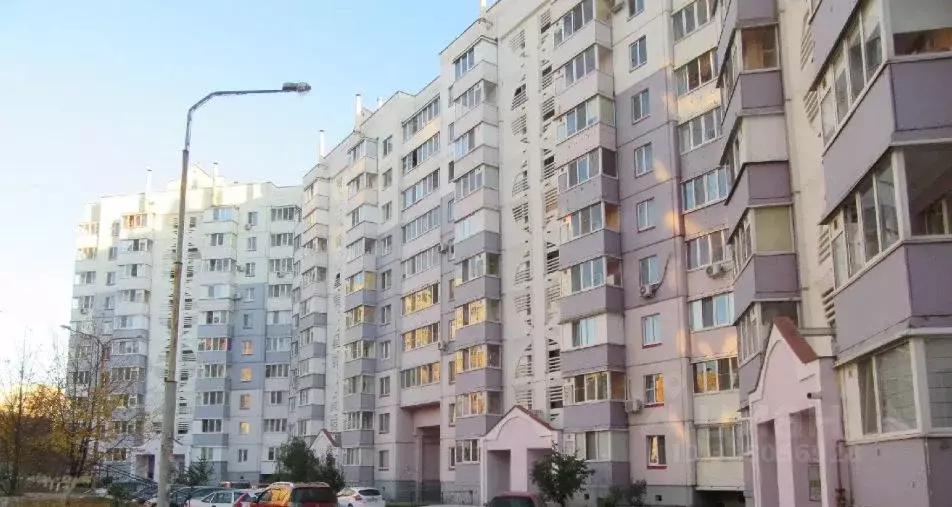 3-к кв. Белгородская область, Белгород ул. Есенина, 46а (71.4 м) - Фото 0