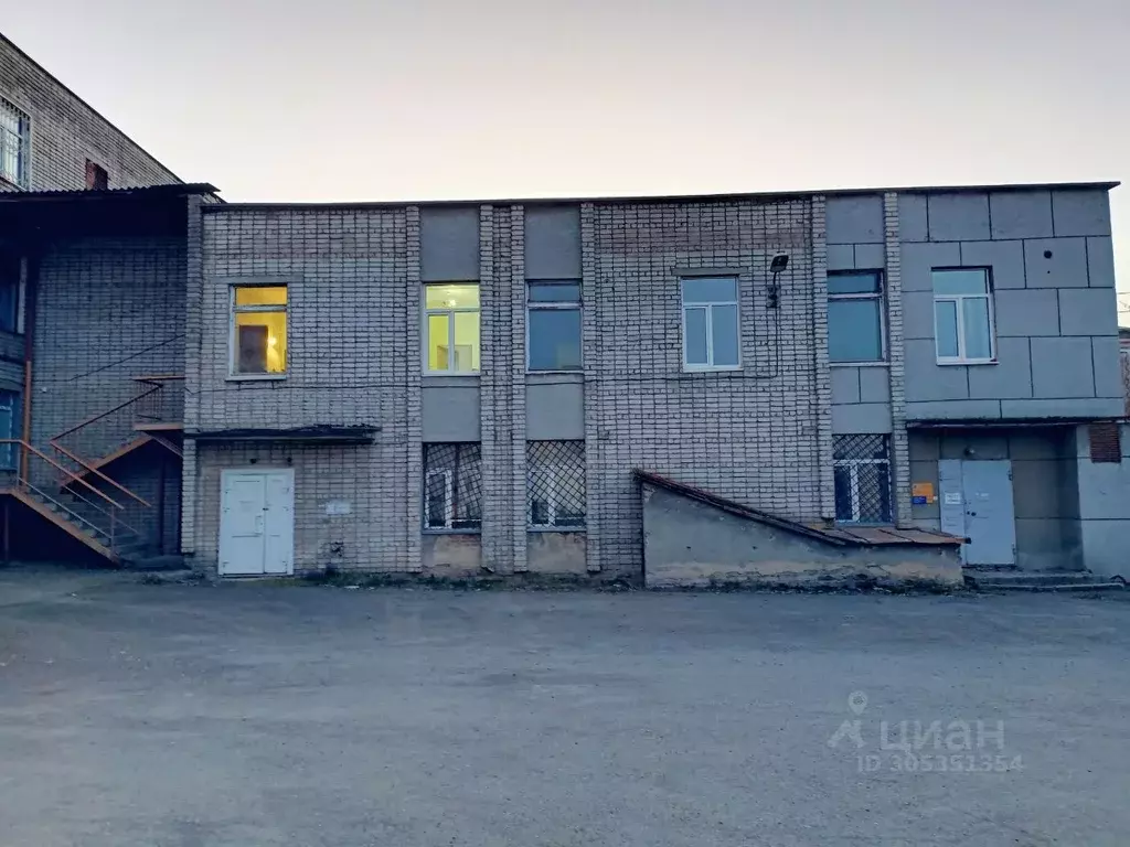 Помещение свободного назначения в Пермский край, Кунгур Красная ул., ... - Фото 2