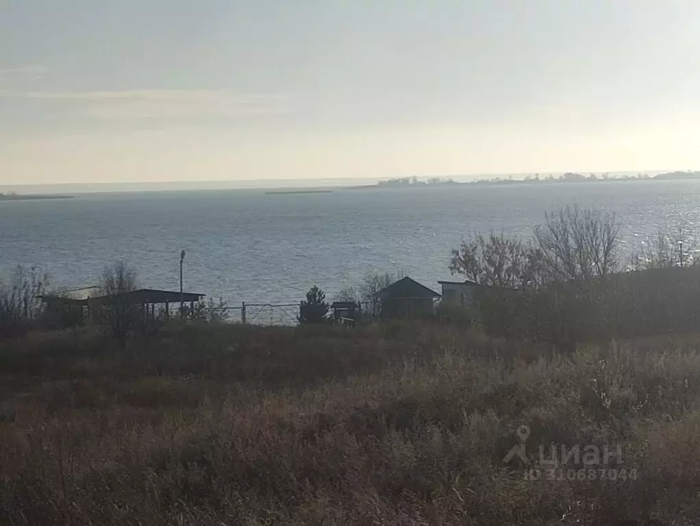 Участок в Саратовская область, с. Синенькие ул. Рабочая, 68 (6.7 сот.) - Фото 1