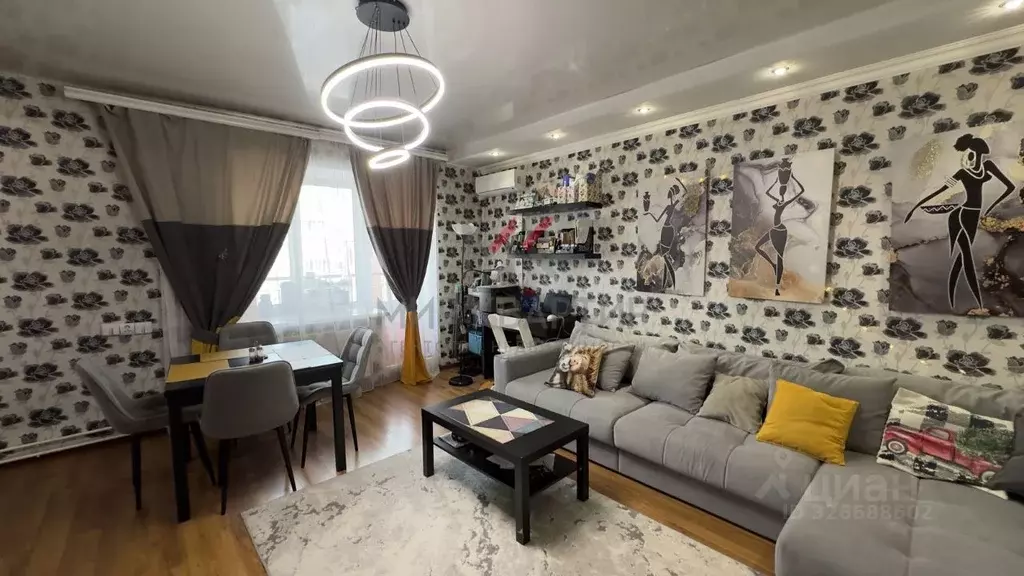 3-к кв. Хакасия, Черногорск просп. Космонавтов, 1В (77.6 м) - Фото 1