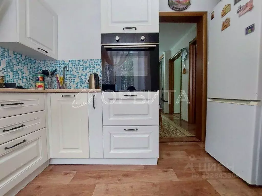 2-к кв. Тюменская область, Тюменский муниципальный округ, пос. ... - Фото 0