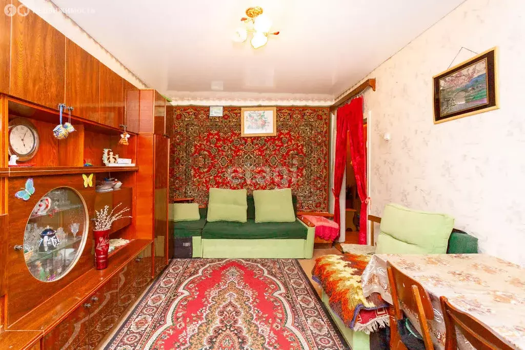 3-комнатная квартира: микрорайон Мелиораторов, 6 (54.2 м) - Фото 1