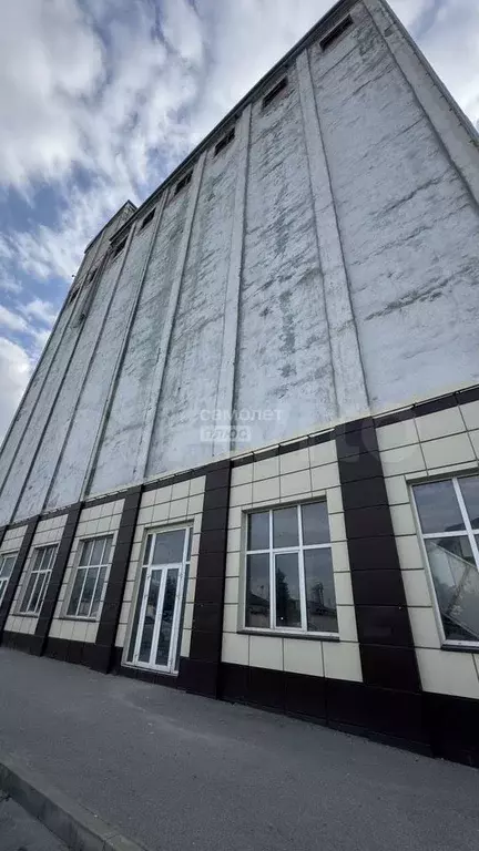 Коммерция 2000 кв м - Фото 0