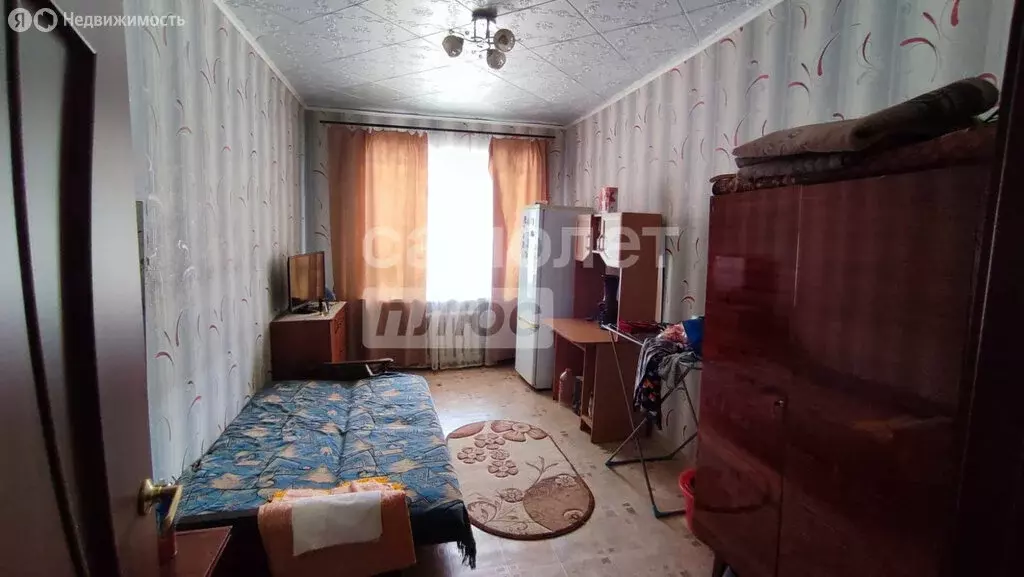 3-комнатная квартира: Астрахань, улица Адмирала Нахимова, 46 (62.2 м) - Фото 1