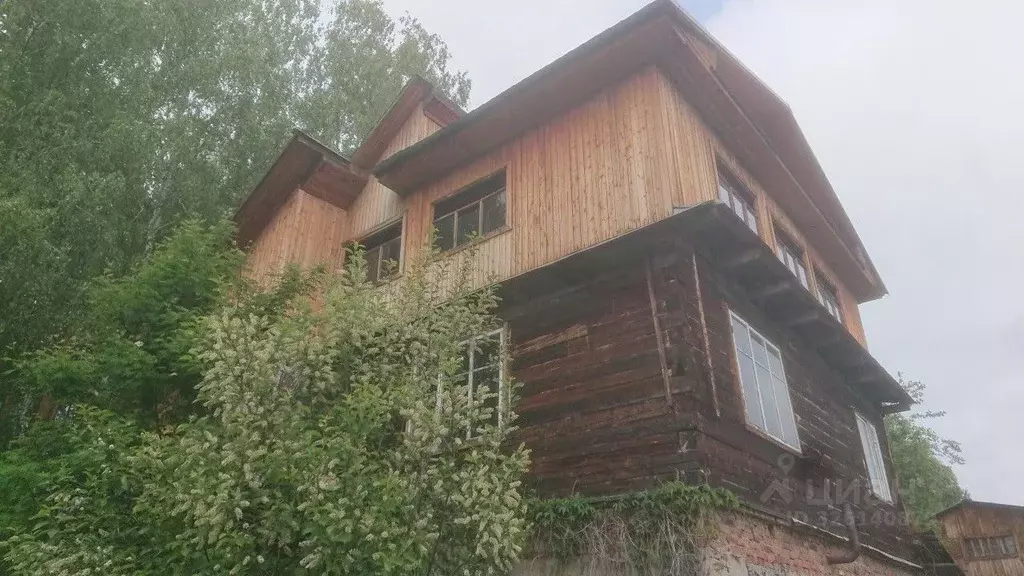 Дом в Свердловская область, Верхняя Пышма ул. Менделеева (200 м) - Фото 1