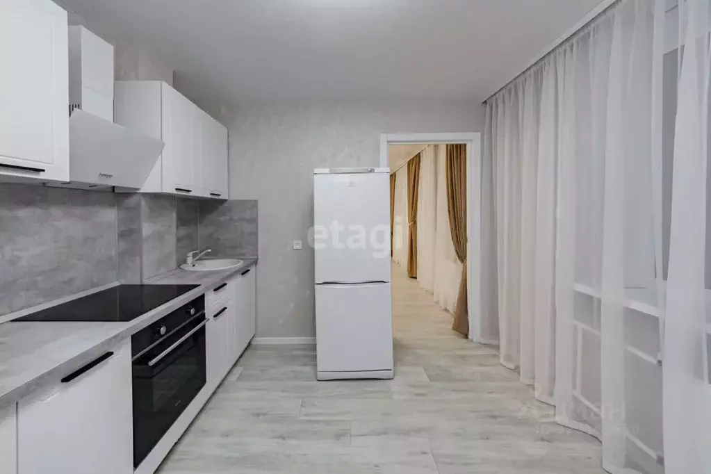 2-к кв. Тюменская область, Тюмень ул. Василия Гольцова, 4 (61.9 м) - Фото 1