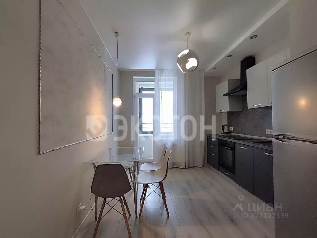 2-к кв. Санкт-Петербург Кременчугская ул., 17к2 (68.0 м) - Фото 0