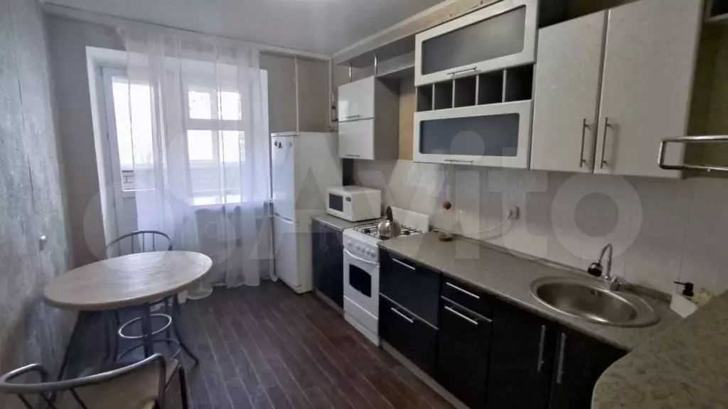 1-к. квартира, 43,8 м, 4/10 эт. - Фото 0