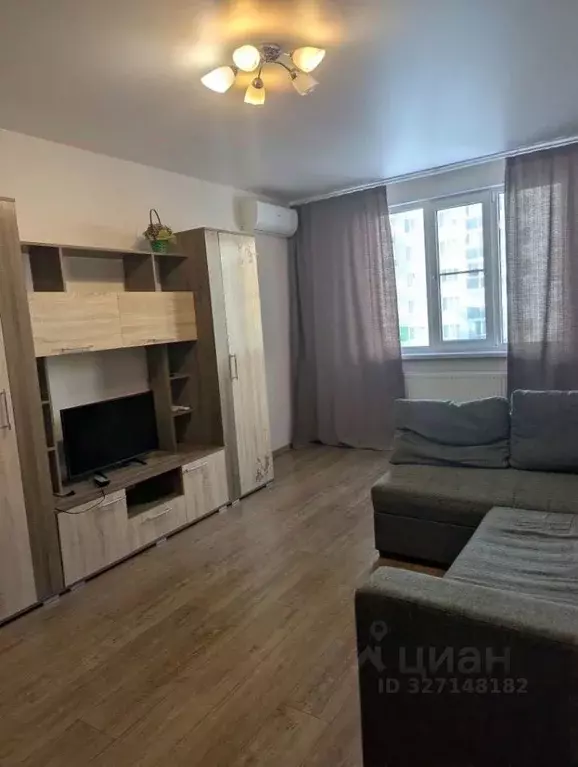 2-к кв. Воронежская область, Воронеж Московский просп., 193 (64.0 м) - Фото 1