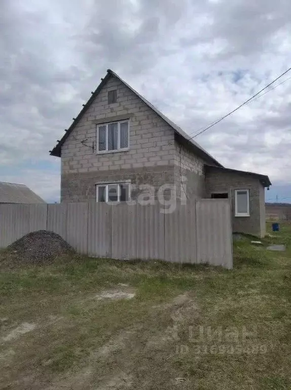 Дом в Белгородская область, Белгородский район, Беловское с/пос, с. ... - Фото 1