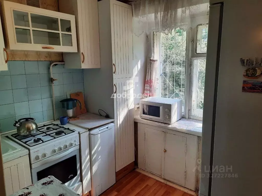 3-к кв. Свердловская область, Екатеринбург ул. Народной Воли, 76 (58.9 ... - Фото 2