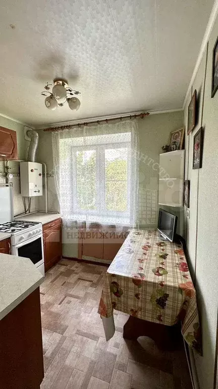 3-к. квартира, 60,7 м, 5/5 эт. - Фото 0
