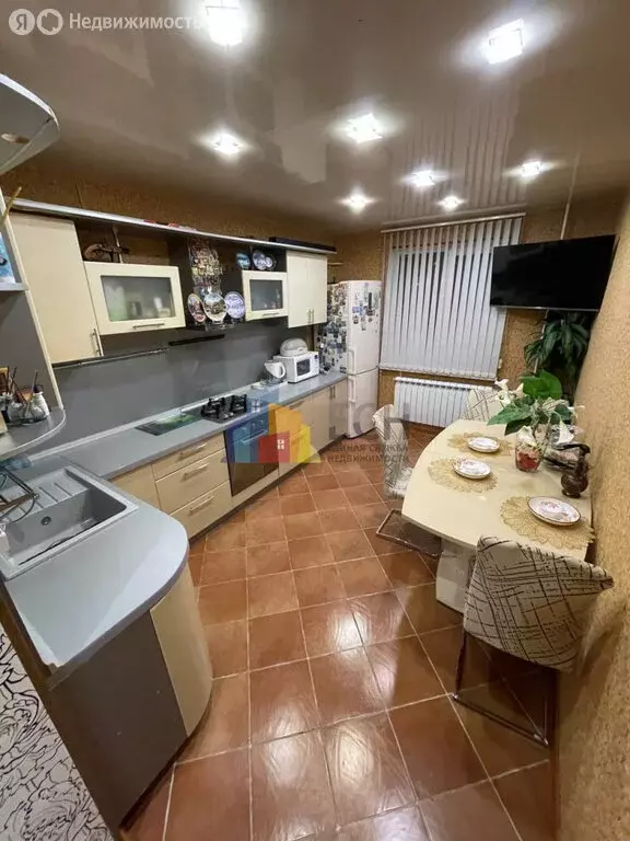 3-комнатная квартира: Тула, улица Бондаренко, 37 (66 м) - Фото 1