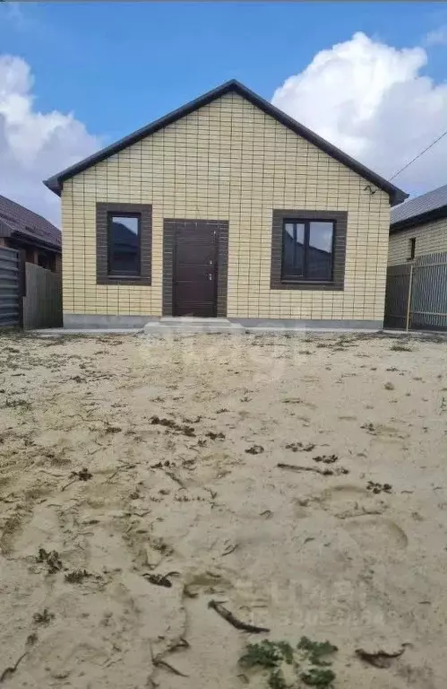Дом в Калмыкия, Элиста Аршанский проезд, 15А (85 м) - Фото 0