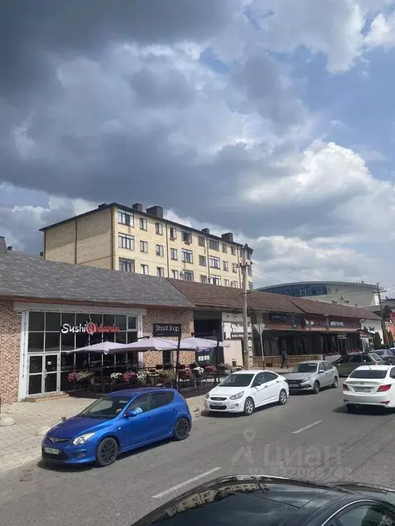 2-к кв. Кабардино-Балкария, Нальчик ул. Толстого, 180Б (76.0 м) - Фото 1
