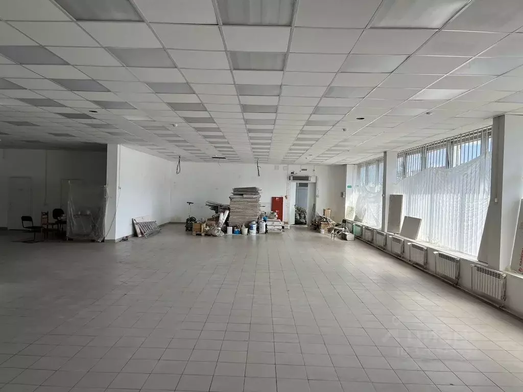 Помещение свободного назначения в Красноярский край, Красноярск ул. ... - Фото 1