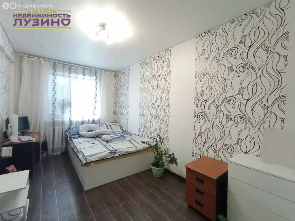 3-комнатная квартира: Лузино, улица Майорова, 20 (64 м) - Фото 1