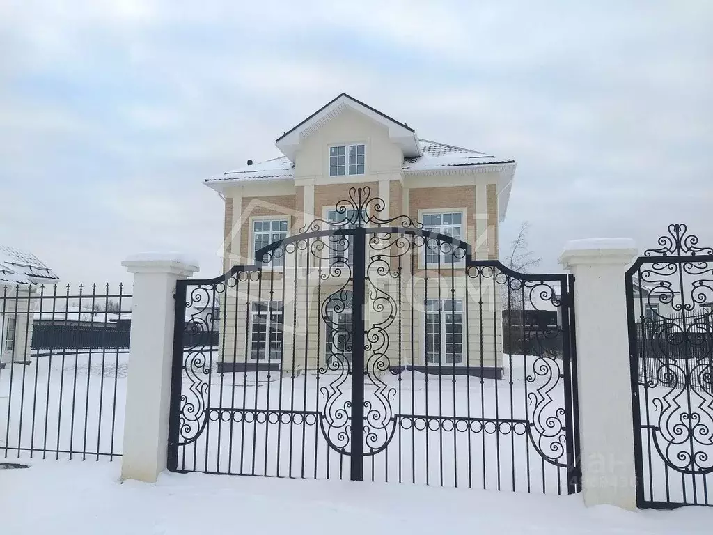 Дом в Санкт-Петербург, Санкт-Петербург, Петергоф Санкт-Петербургское ... - Фото 1