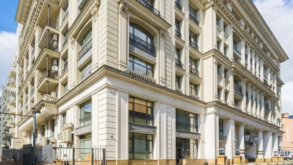 Продается 6-комнатная квартира - Фото 1