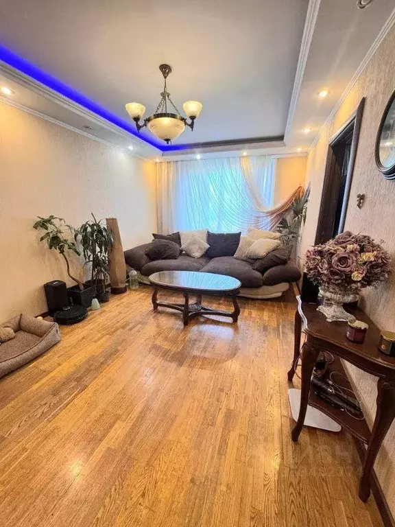 Квартира, 4 комнаты, 65 м - Фото 1