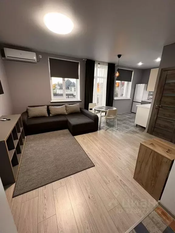 3-к кв. Крым, Симферополь ул. Оранжерейная, 8 (90.0 м) - Фото 1