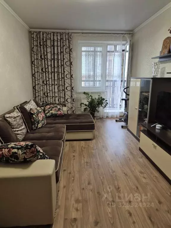 2-к кв. Татарстан, Казань ул. Хусаина Мавлютова, 42 (59.4 м) - Фото 1