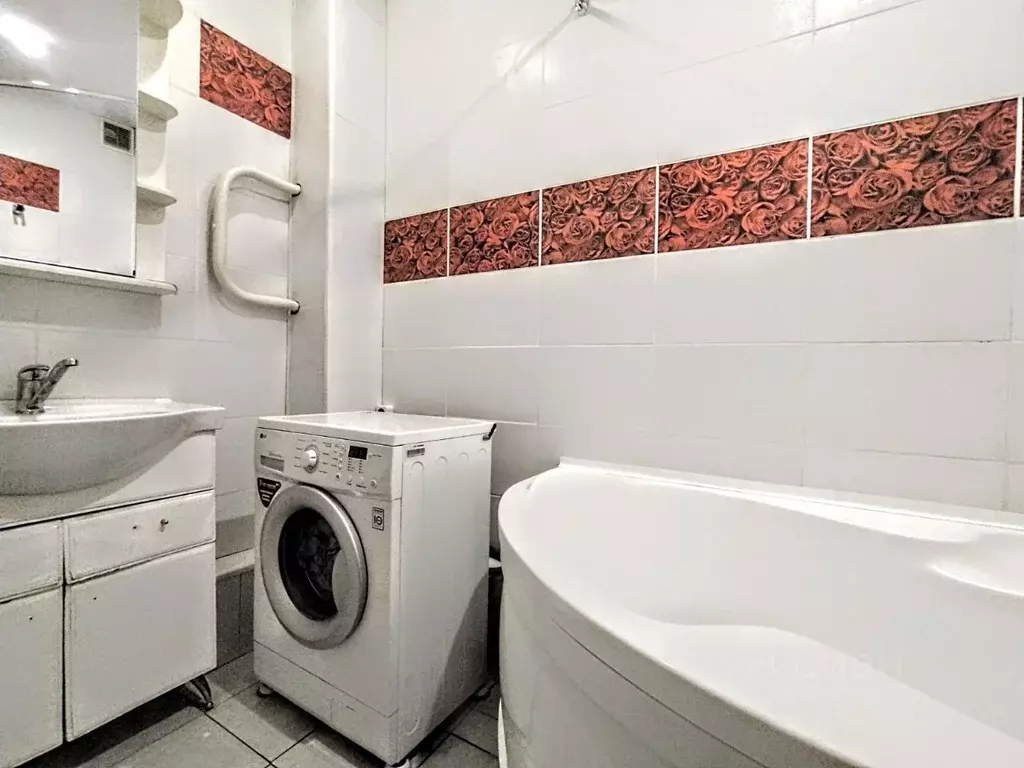 2-к кв. Татарстан, Казань ул. Аделя Кутуя, 44а (60.0 м) - Фото 2