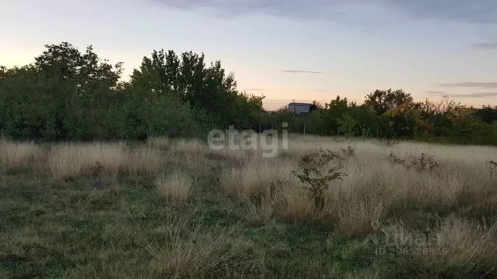 Участок в Крым, Симферопольский район, 3-й массив садовые участки ул. ... - Фото 0